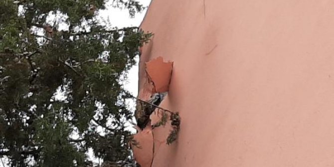 Tripleks villada kabus: Gökyüzünden vuruldular
