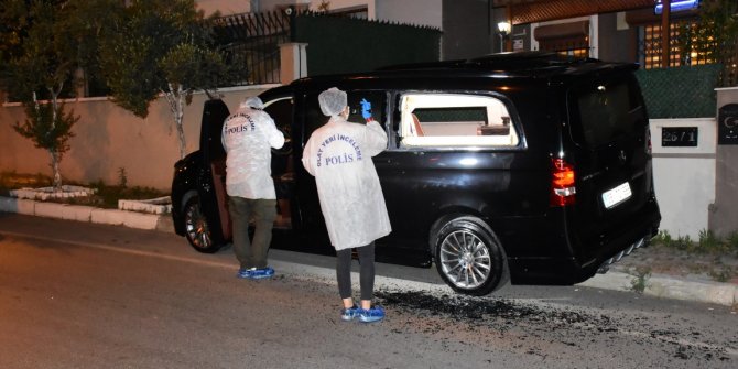 İzmir'de İHF Başkanı'nın aracına silahlı saldırı  