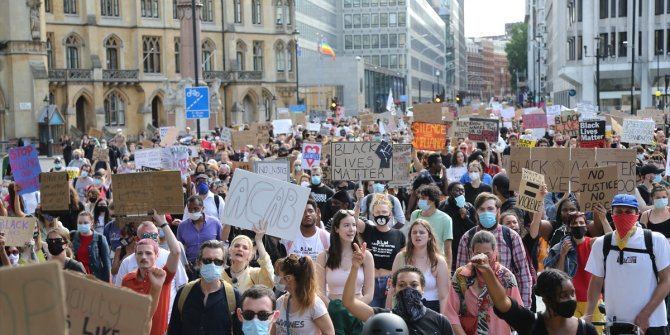 İngiltere'de gösteriler devam ediyor