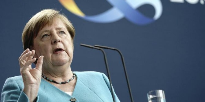Merkel'den tarihi Avrupa itirafı