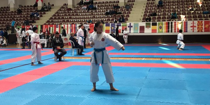 Normalleşme döneminin ilk karate turnuvası Bursa'da