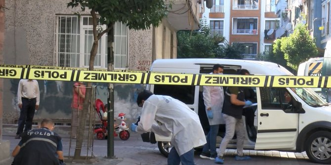 Zeytinburnu'nda silahlı saldırı! 10 yaşındaki çocuk sırtından vuruldu