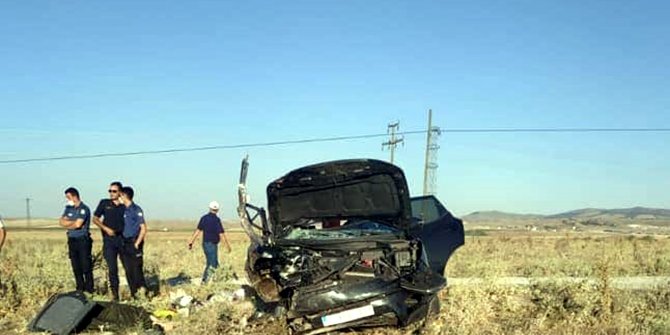Kıbrıs gazisi ve eşi kazada kurbanı