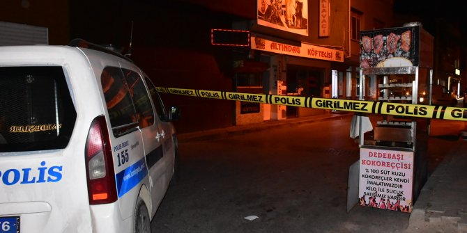 İzmir'de taksicilerle kokareççinin yer kavgası: 3 yaralı