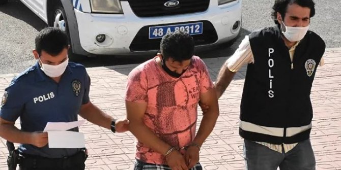Bodrum'da denize çıplak giren kişi gözaltına alındı