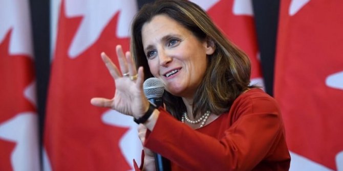 Kanada'da ilk kez bir kadın maliye bakanı oldu