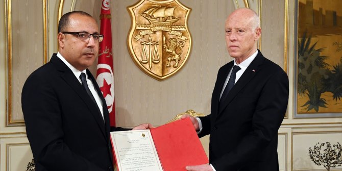 Tunus'ta teknokrat hükümet oluşturdu