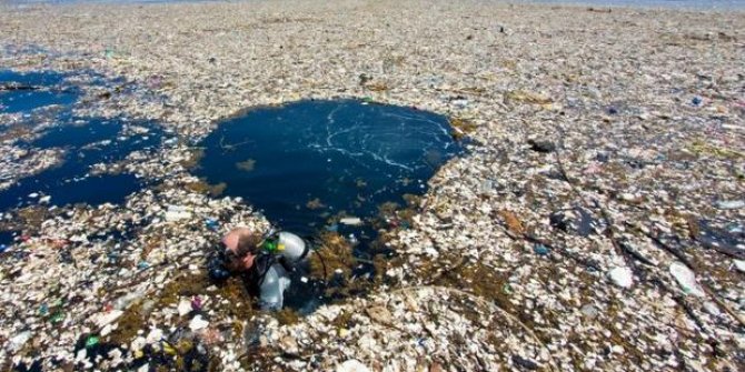 Bunu biliyor muydunuz? Pasifik Okyanusu’nun ortasında Türkiye’den kat be kat büyük yüzen çöp ülkesi