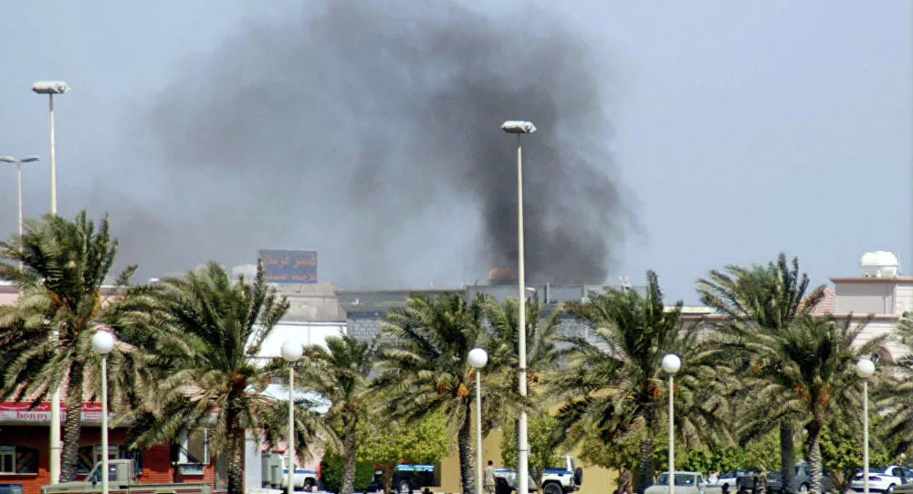 Suudi Arabistan'a roket düştü: 5 yaralı