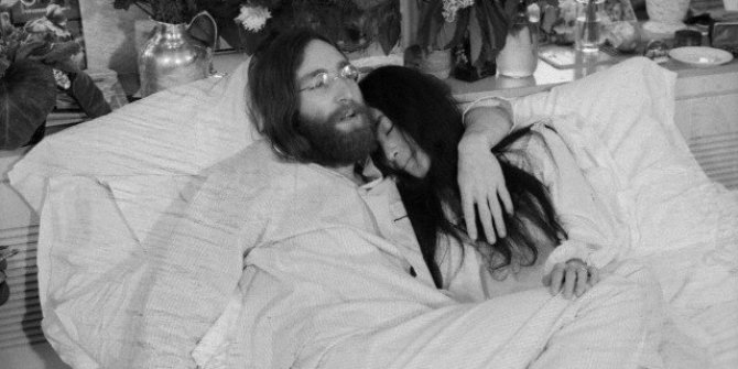 John Lennon’ın katili 40 yıl sonra Yoko Ono’dan özür diledi