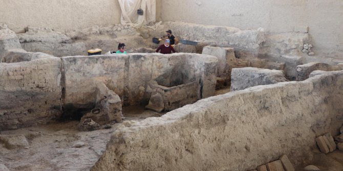 Denizli'de 4 bin yıllık tekstil atölyesi bulundu. Kazıdan çıkanlar hayret ettirdi