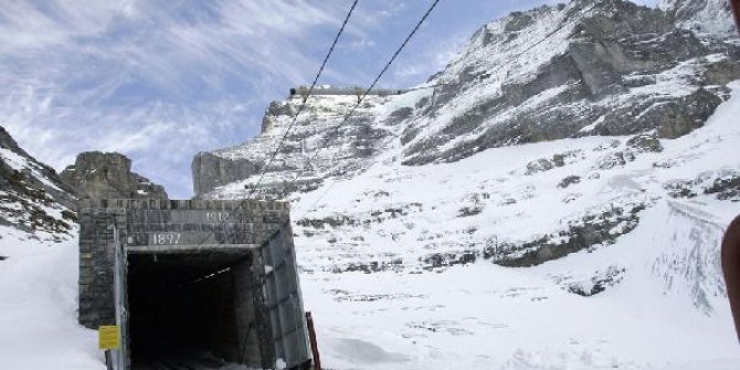 İsviçre’de Eylül ayında kar sürprizi: Kar kalınlığı 25 cm’e ulaştı