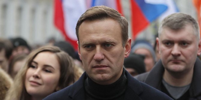 Almanya ve Fransa zehirlenen Navalnıy ile ilgili Rusya'ya yaptırım önerecek