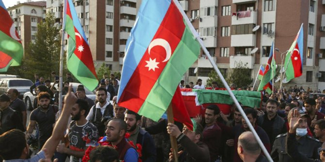 Azerbaycan'a destek olan Türklere gözaltı