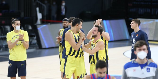 Fenerbahçe Beko'dan rekor! Anadolu Efes ikinci maçını da kaybetti