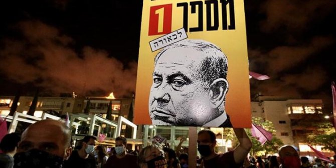 İsrail'de protestolar büyüyor! Binlerce kişinin dilindeki tek slogan "Suç başbakanı"