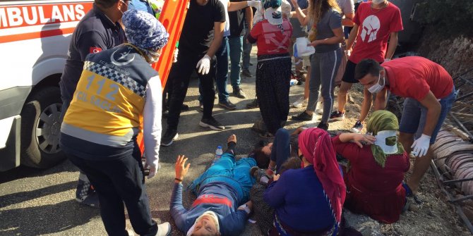 Mersin'de feci kaza. Tarım işçilerini taşıyan midibüs devrildi: Ölü ve çok sayıda yaralı var