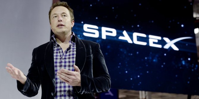 Çılgın milyarder Elon Musk'ın şirketi Space X film oluyor