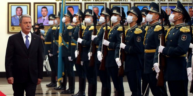 Milli Savunma Bakanı Akar, Kazakistan'da