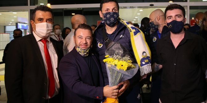 Fenerbahçe, Antalya'ya iniş yaptı