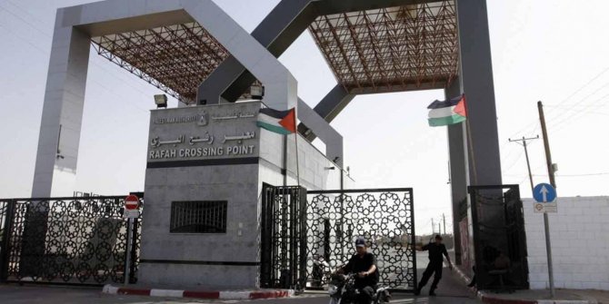 Gazze ile Mısır arasındaki Refah Sınır Kapısı açıldı