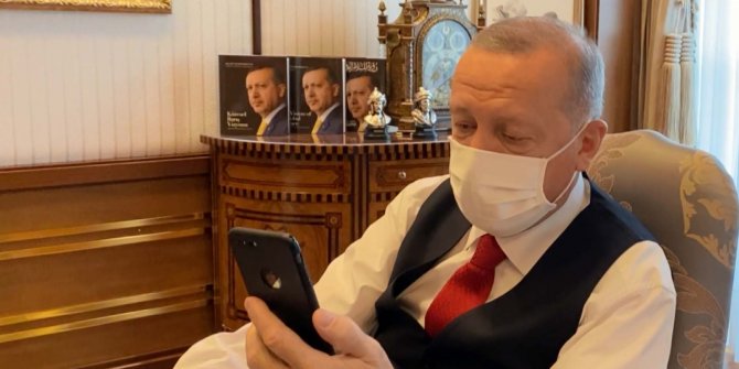 Erdoğan, Viyana'da yaralıların yardımına koşan Türklerle görüştü