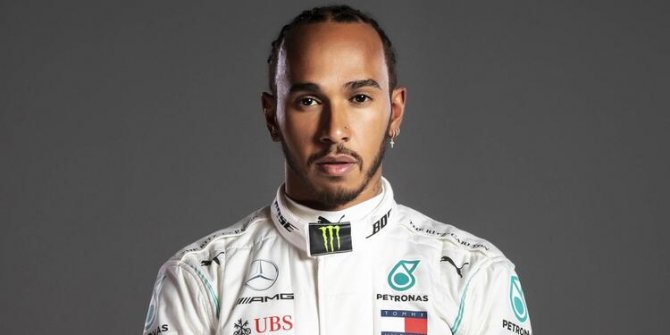 Lewis Hamilton kimdir. Hangi takımın pilotu?