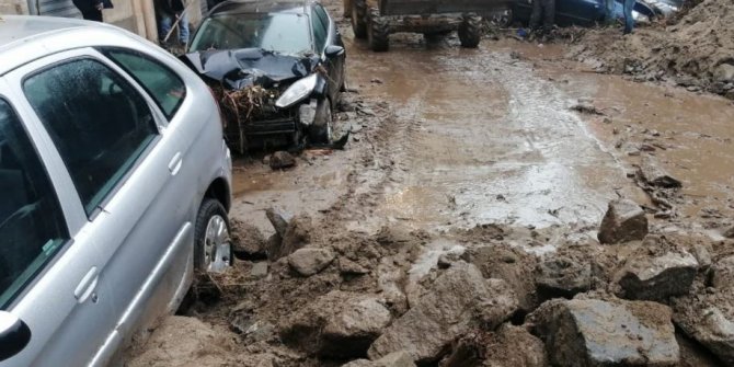 İtalya'nın Sardunya adasındaki sel felaketinde bilanço ağırlaşıyor