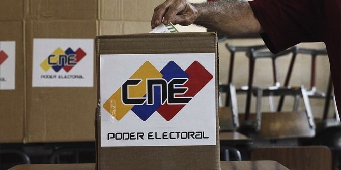 Venezuela boykot altında seçime gidiyor