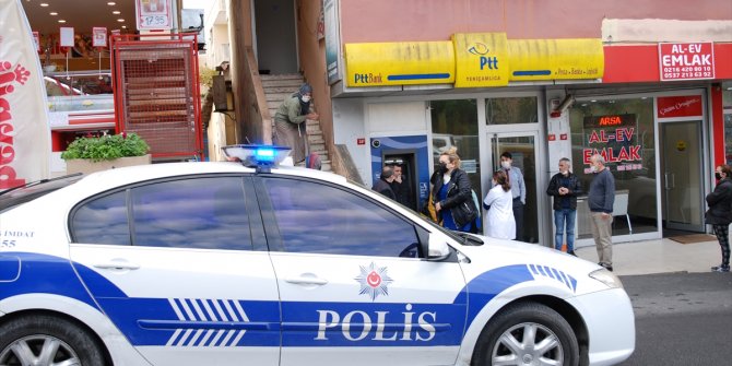 Ataşehir'deki PTT şubesinde soygun girişimi
