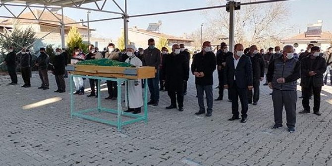 Konya'da sobadan sızan gazdan zehirlenerek ölen üç genç toprağa verildi