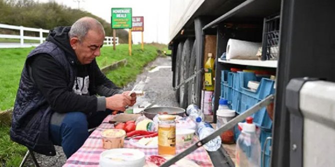 Türk şoförler Tırda kahvaltı yaptı İngilizler hayran kaldı