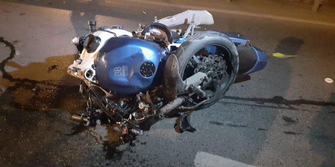 İstanbul'da feci kaza! Hurdaya dönen motosiklette iki kardeş ağır yaralandı