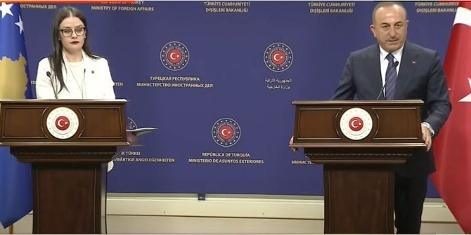 Bakan Çavuşoğlu, Meliza Haradinaj-Stublla ile basın açıklaması düzenledi