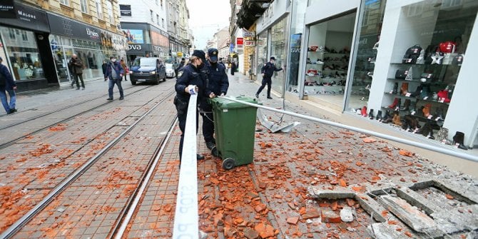 6.3'lük depremde can kaybı yükseldi. Hırvatistan'da o anlara ait yeni görüntüler