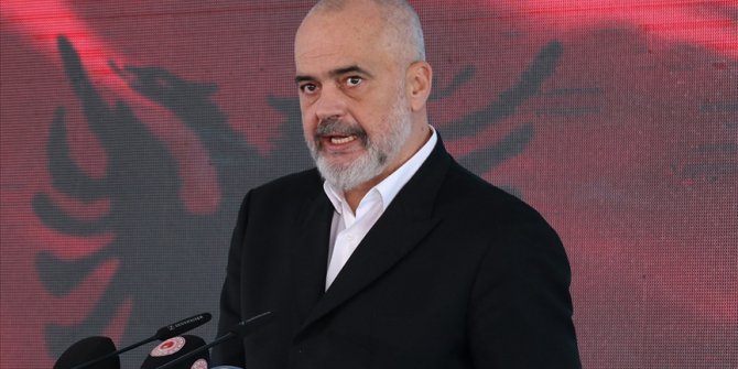 Arnavutluk Başbakanı Edi Rama yarın Türkiye'ye geliyor