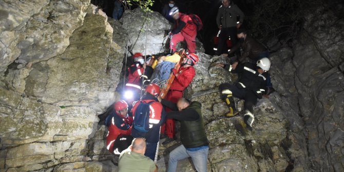 Kayalıklara düşen iş insanı Ahmet Azmi Zırh 8 saat sonra kurtarıldı