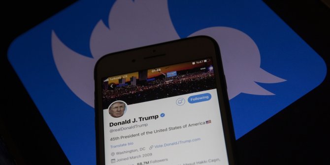 Trump'a Twitter ve Facebook darbesi. Twitter hesabı 12 saat kilitledi