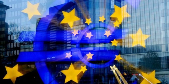 Euro Bölgesi'nde yatırımcı güven endeksi yükseldi