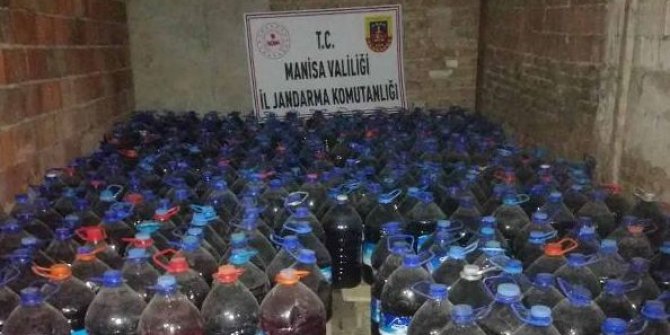 Manisa'da 3 bin 365 litre sahte şarap ele geçirildi