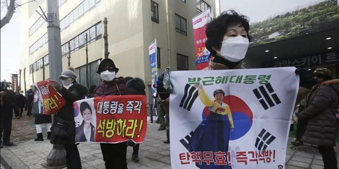 Güney Kore'nin ilk kadın lideri Park'a verilen 22 yıl hapis cezası onandı