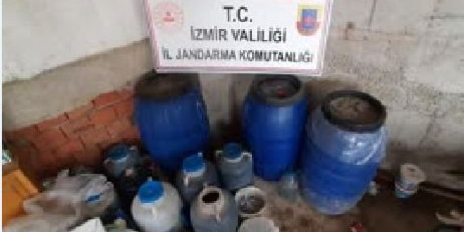 İzmir'de evini sahte içki imalathanesine dönüştüren adama baskın