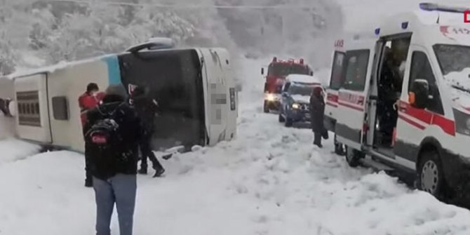 Zonguldak-İstanbul karayolunda yolcu otobüsü devrildi. Yaralılar var
