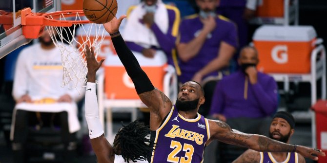 NBA'de Lakers'ın serisine Warriors son verdi