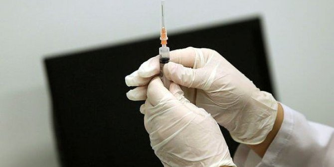 Huzurevleri ve bakımevlerinde kalanlara korona aşısı yapılmaya başlandı