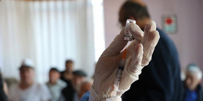 Türkiye’de korona virüs aşısı yaptıranların sayısı bir milyonu geçti