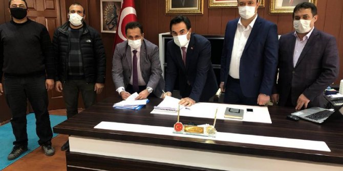 AKP’li Şarkışla belediyesi işçilerin maaşlarına yüzde 50 zam yaptı. Toplu sözleşme imzalandı!