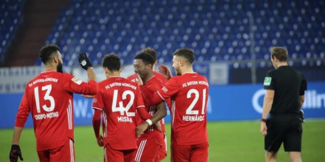 Bayern Münih, Schalke 04'e gol yağdırdı