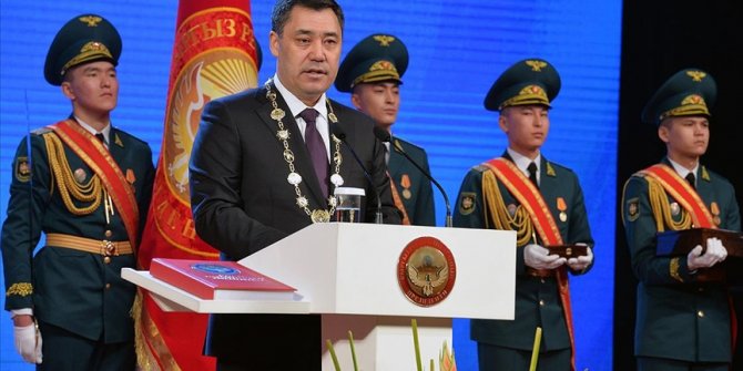 Kırgızistan'ın yeni Cumhurbaşkanı göreve başladı. Yüzde 79,20 oy aldı