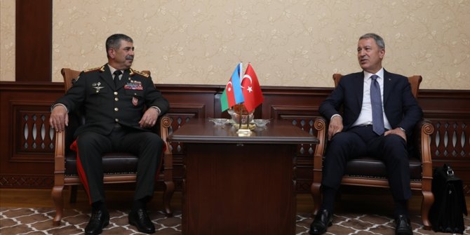 Bakan Akar Azerbaycan Savunma Bakanı Zakir Hasanov ile telefonda görüştü